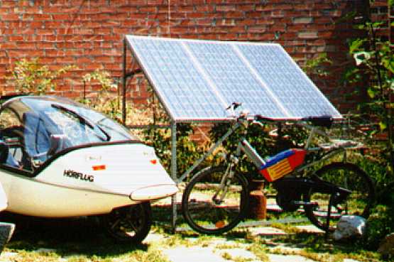Pannells fotovoltaics amb Flyer i Twike